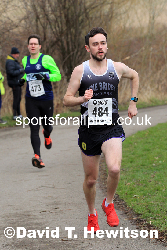 Senior men and veteran men over-40s NECAA Road Relay Champs., Hetton Lyons Park, Hetton le Hole, County Durham. Photo: David T. Hewitson/Sports for All Pics